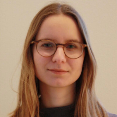 Esther  zoekt een Studio in Gent