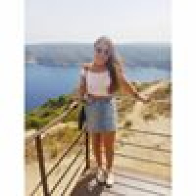 Núria  zoekt een Kamer / Appartement / Studio in Gent