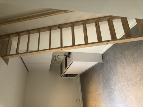 keuken + trap naar duplexslaapruimte