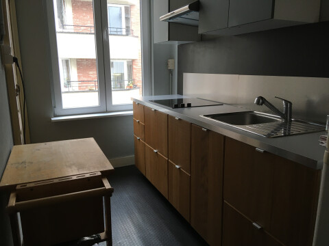 Ruime keuken alle benodigdheden